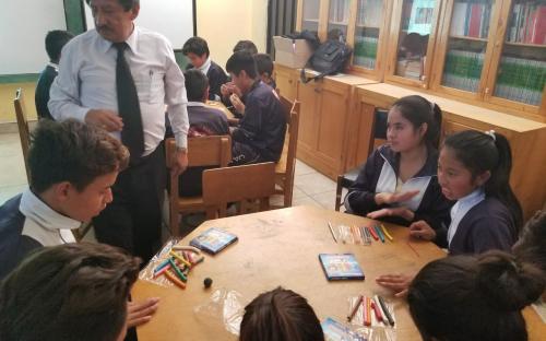 Hablar es Prevenir mantiene actividades con estudiantes de Quito